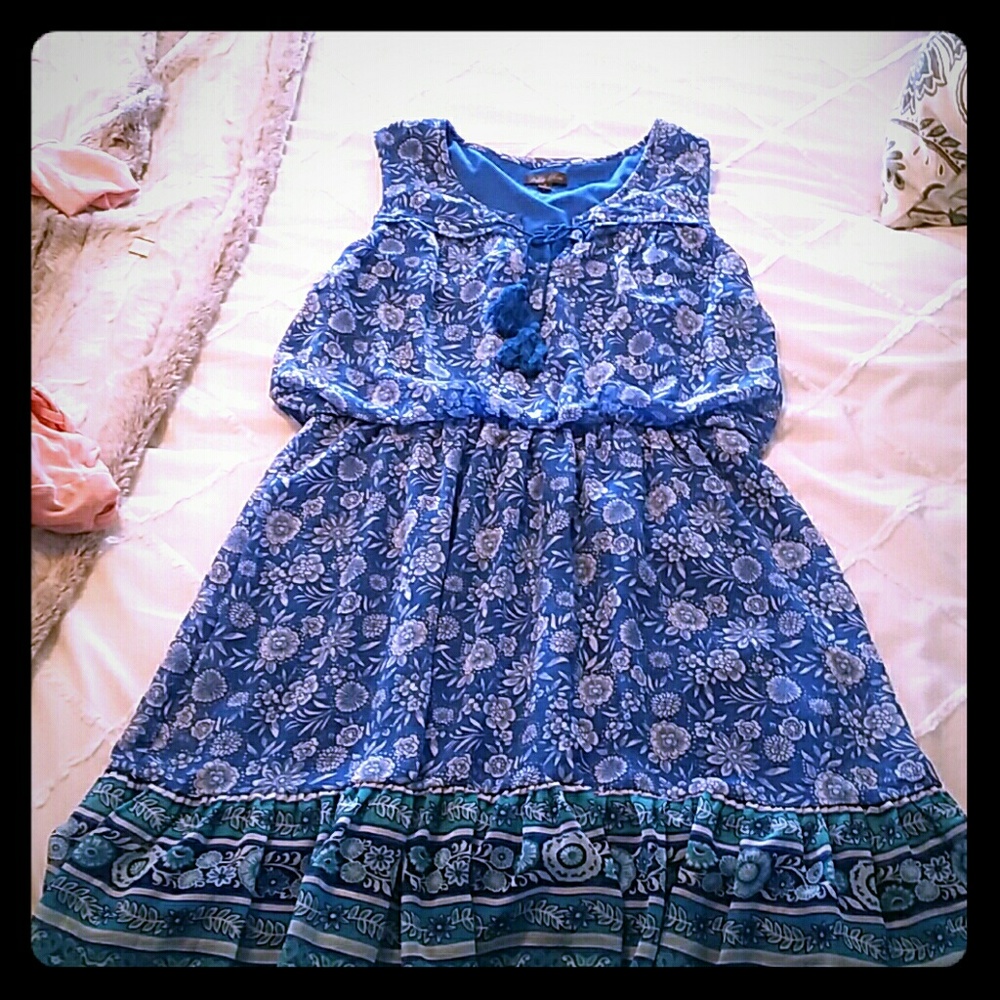 Lily Rose Sleeveless dress